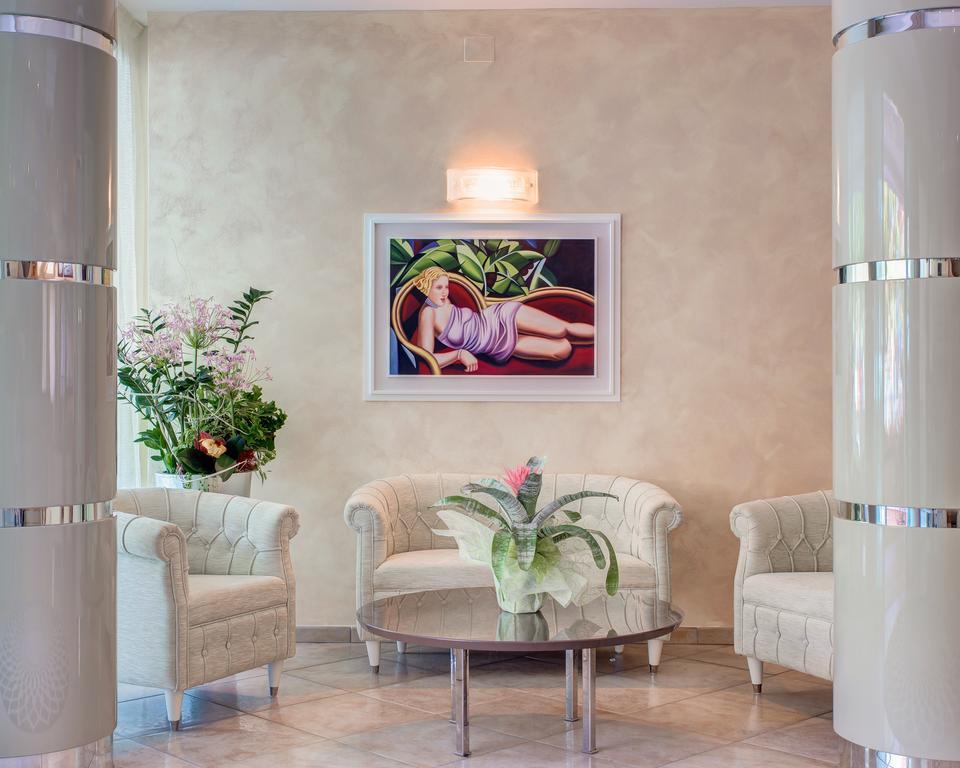 Hotel Continental Gatteo a Mare Εξωτερικό φωτογραφία